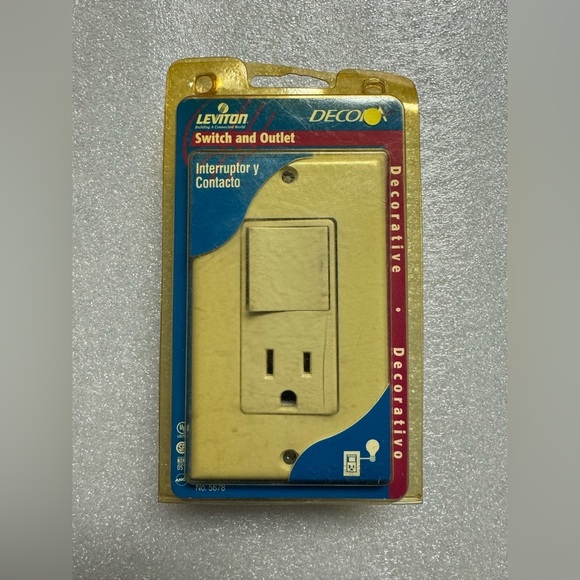 Lot of 36 Leviton Light Switches and Outlets. See Listing For Details. - Picture 8 of 16